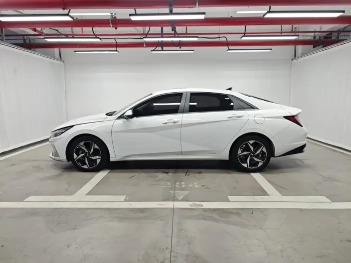 Hyundai Ioniq 2022 Model 1.5L CVT LUX Premium Edition