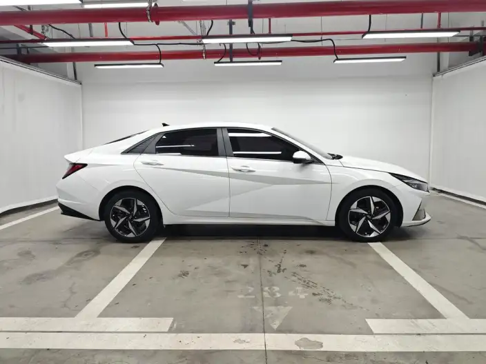 Hyundai Ioniq 2022 Model 1.5L CVT LUX Premium Edition – фото 8