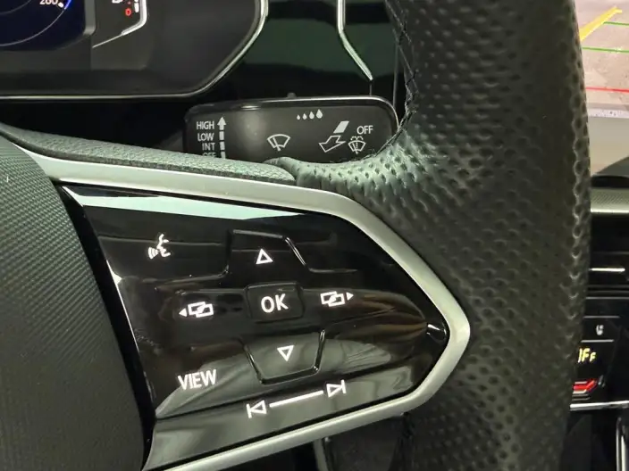 Volkswagen Passat 2022 Model 330TSI Deluxe Edition – фото 7