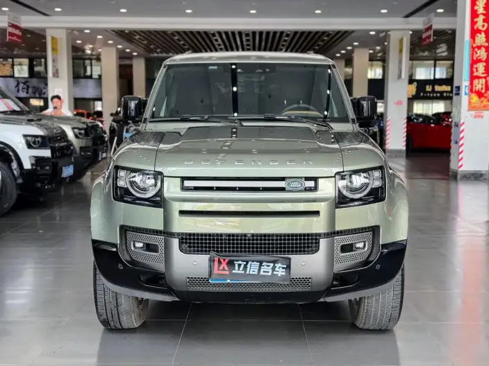 Land Rover Defender 2024 Model 110 3.0T P400 X-Dynamic HSE – фото 2