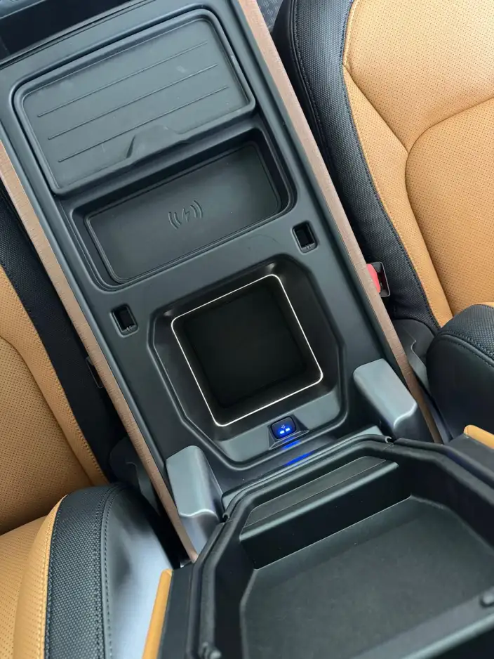Land Rover Defender 2024 Model 110 3.0T P400 X-Dynamic HSE – фото 10