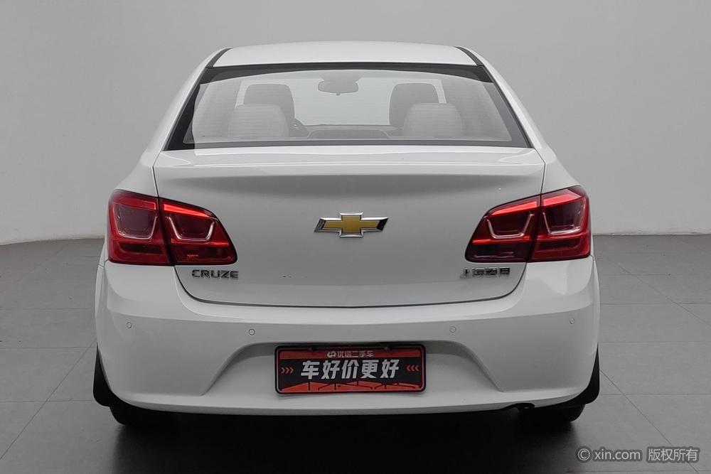 Chevrolet Cruze 2015 1.5L Classic SE AT