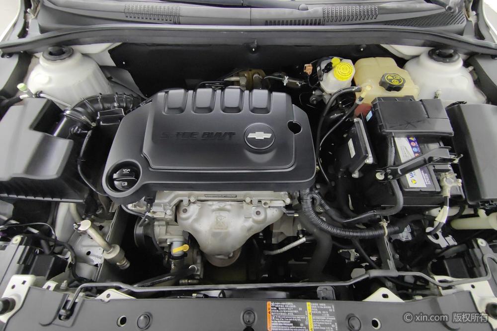 Chevrolet Cruze 2015 1.5L Classic SE AT – фото 5