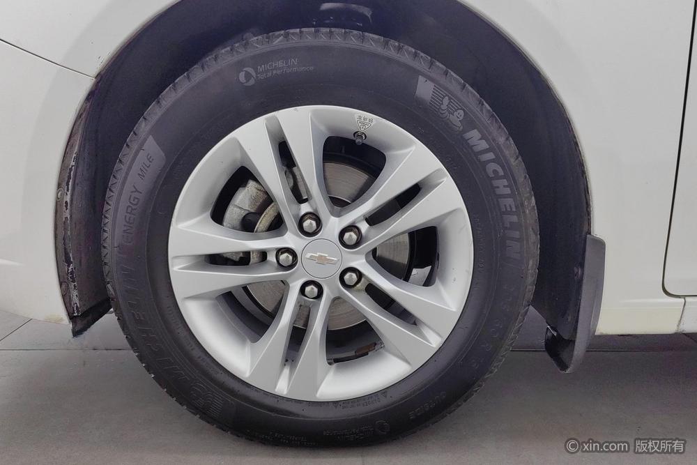 Chevrolet Cruze 2015 1.5L Classic SE AT – фото 9