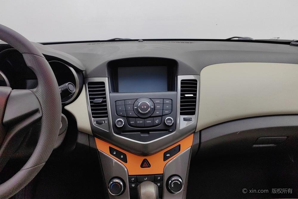 Chevrolet Cruze 2015 1.5L Classic SE AT – фото 11