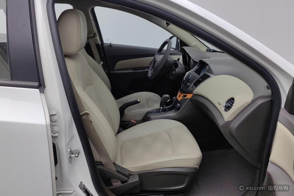 Chevrolet Cruze 2015 1.5L Classic SE AT – фото 12