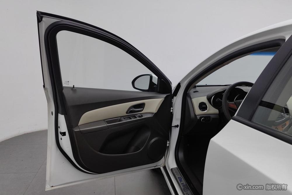 Chevrolet Cruze 2015 1.5L Classic SE AT – фото 22