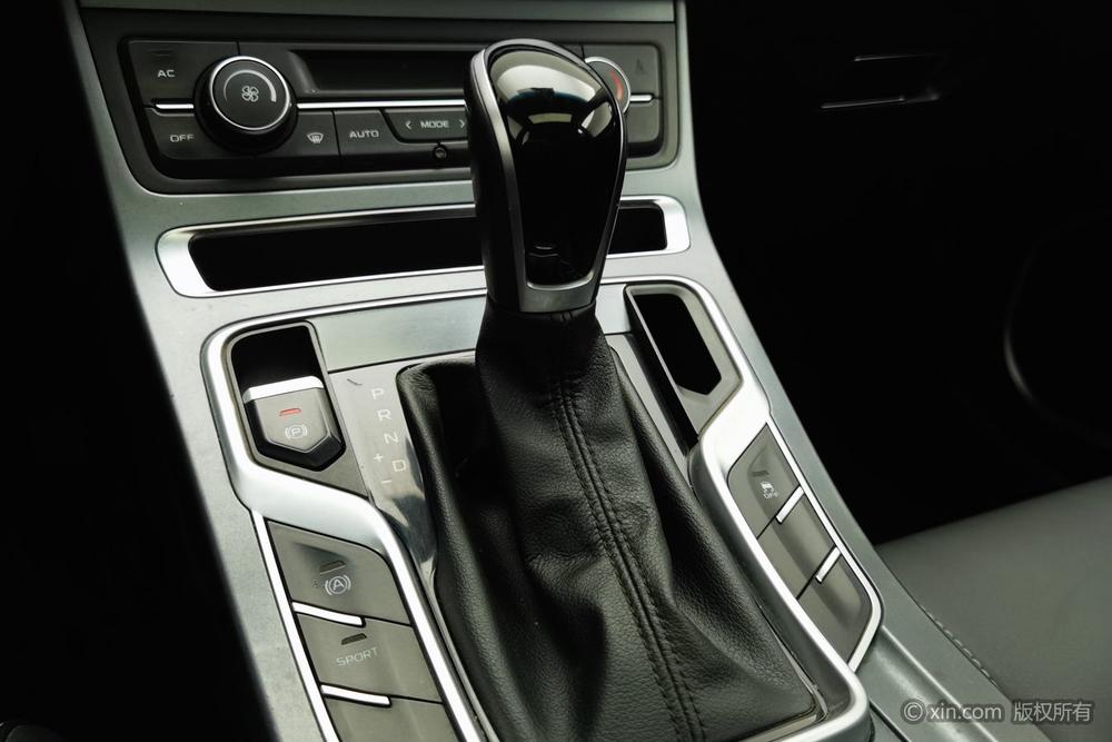 Geely Emgrand 2019 Leader 1.5L CVT Upward Connect China VI – фото 16