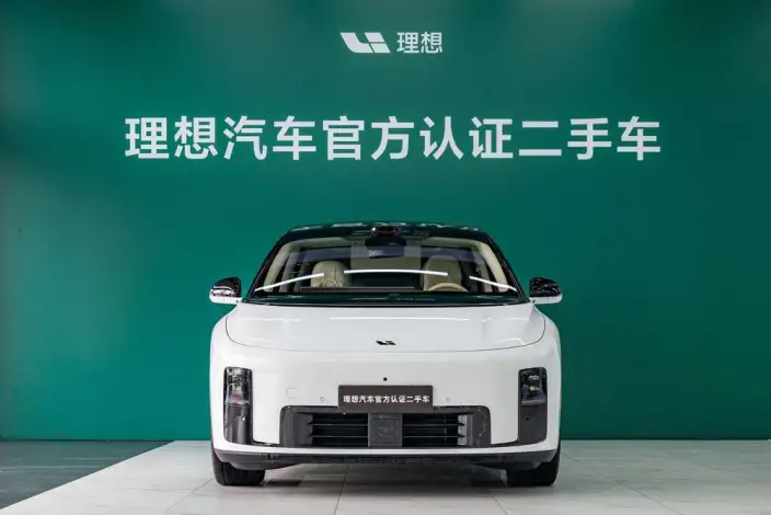 Li Auto i8 2025 Model Standard Edition