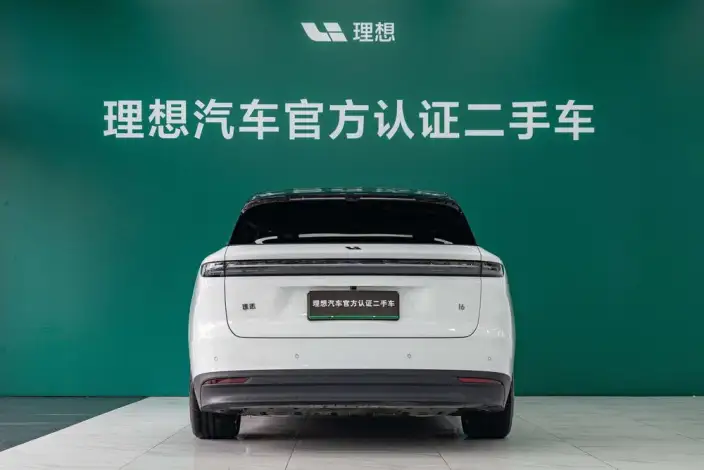 Li Auto i6 2025 Model 2WD Standard Edition