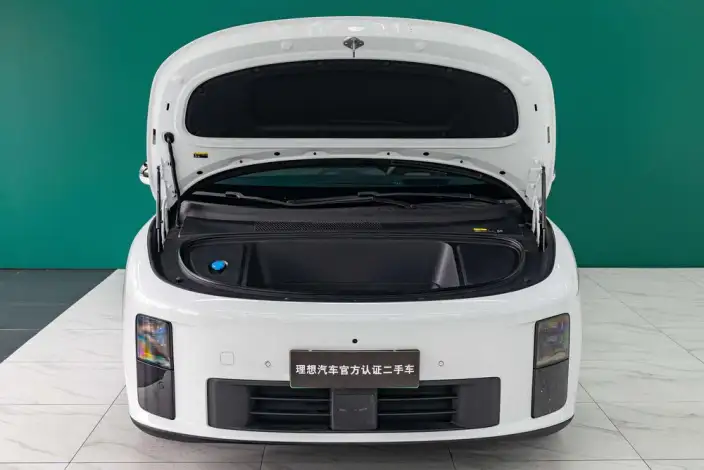 Li Auto i6 2025 Model 2WD Standard Edition – фото 5