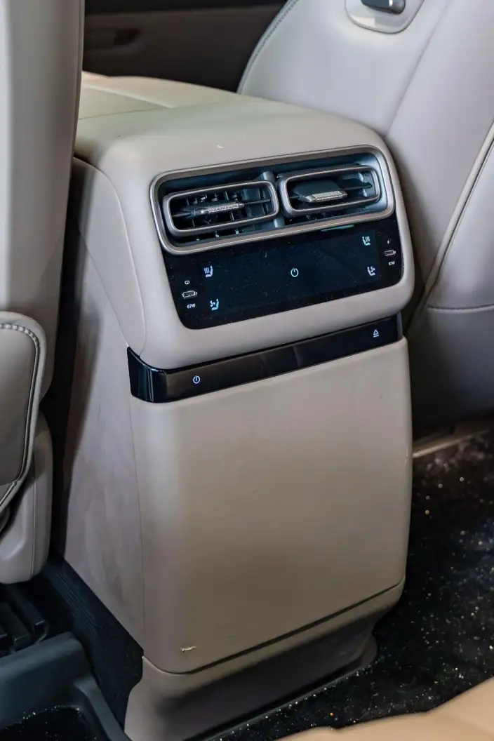 Li Auto i6 2025 Model 2WD Standard Edition – фото 7