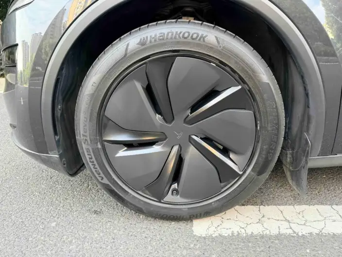 Model Y 2025 Model Long Battery Life Pro Rear-wheel drive version – фото 8