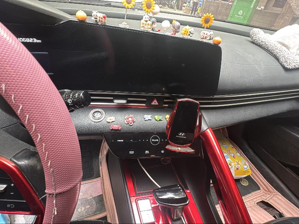 Hyundai Elantra 2021 1.5L CVT LUX Premium – фото 8