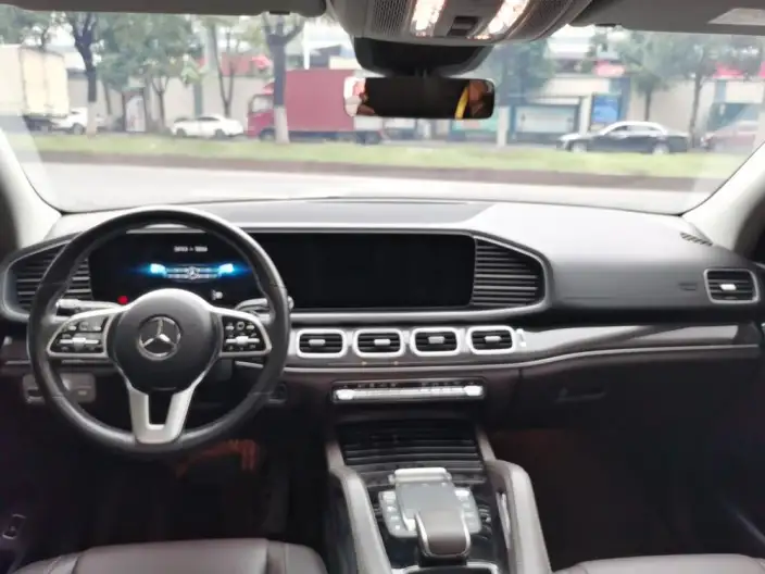 Mercedes-Benz GLE Imported 2023 Model GLE 350 4MATIC Fashion Model – фото 5