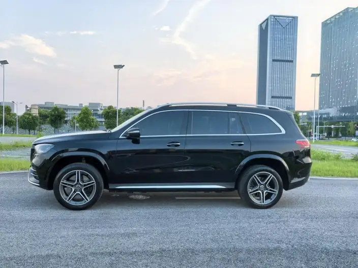 Mercedes-Benz GLS 2023 Model GLS 450 4MATIC Fashion Model – фото 3