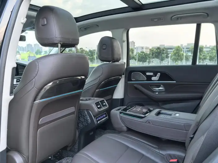 Mercedes-Benz GLS 2023 Model GLS 450 4MATIC Fashion Model – фото 9