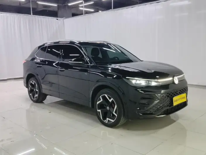 Volkswagen Tiguan L 2024 Model Pro 330TSI 2WD R-Line Smart collar Edition – фото 3
