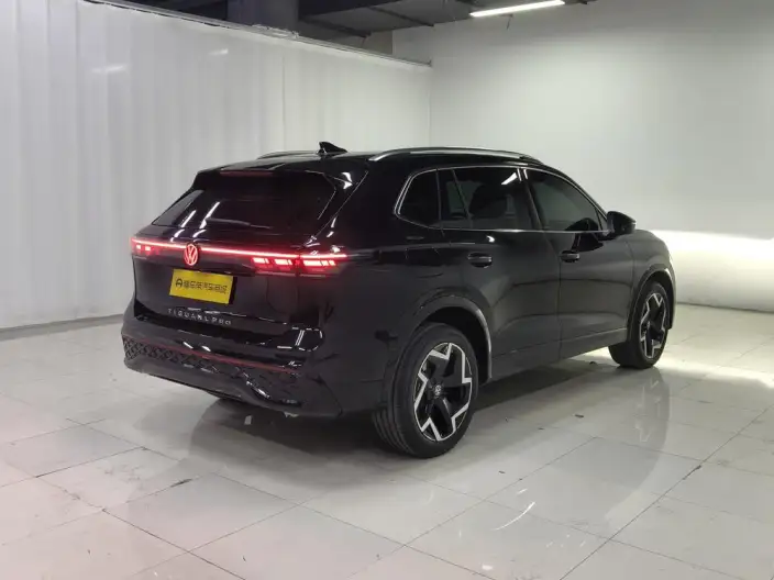 Volkswagen Tiguan L 2024 Model Pro 330TSI 2WD R-Line Smart collar Edition – фото 7