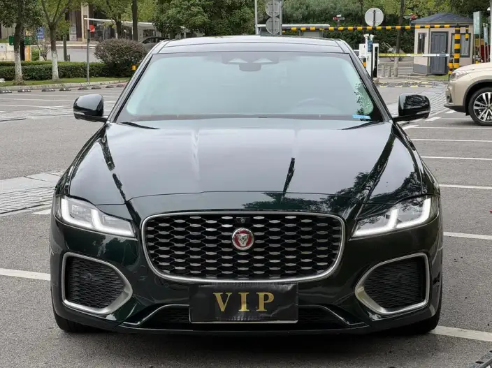 Jaguar XFL 2023 Model 2.0T P250 2WD Exclusive Deluxe Edition