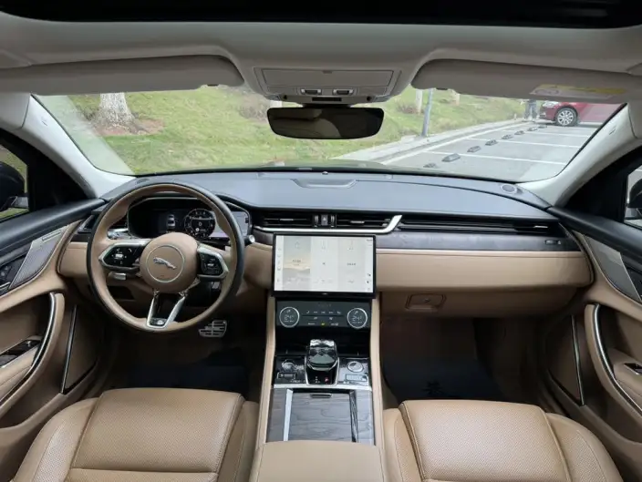Jaguar XFL 2023 Model 2.0T P250 2WD Exclusive Deluxe Edition – фото 7