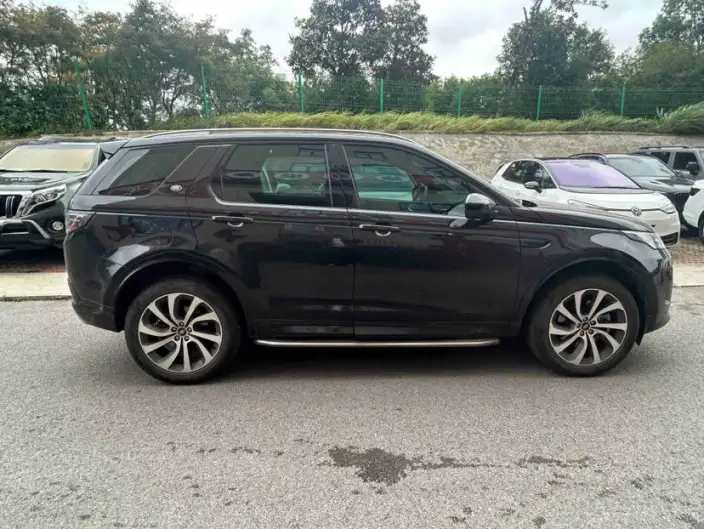 Land Rover Discovery Sport 2022 Model 249PS R-Dynamic S Performance version 5 seat