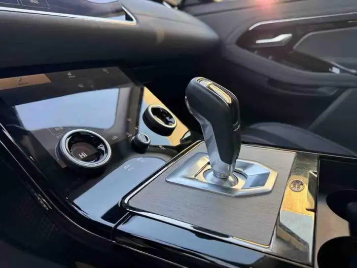 Range Rover Evoque 2022 Model Facelift Aurora L 249PS R-Dynamic Deluxe Edition – фото 6