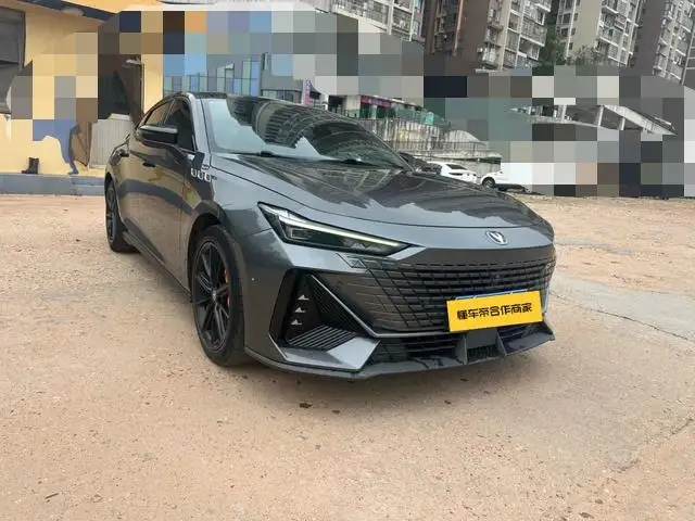 Changan UNI-V 2022 Model 1.5T Smart Pilot Model