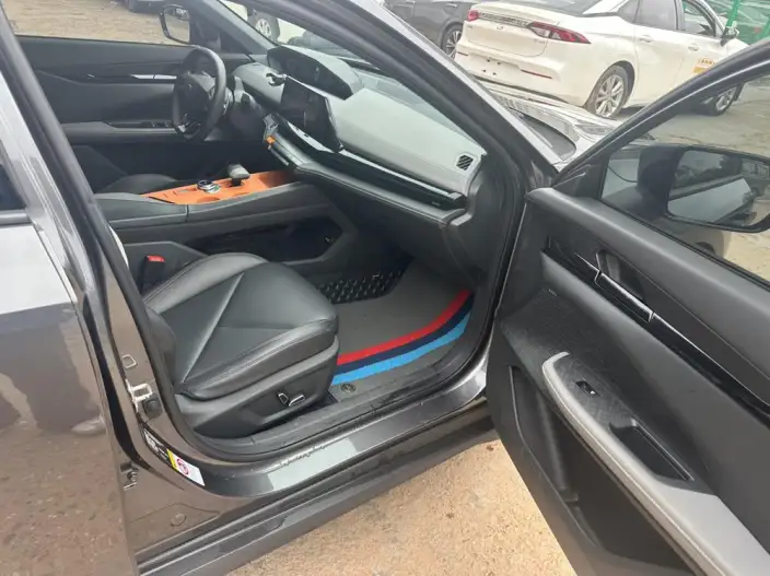 Changan UNI-V 2022 Model 1.5T Smart Pilot Model – фото 8