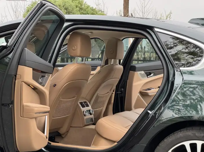 Jaguar XFL 2023 Model 2.0T P250 2WD Exclusive Deluxe Edition – фото 7