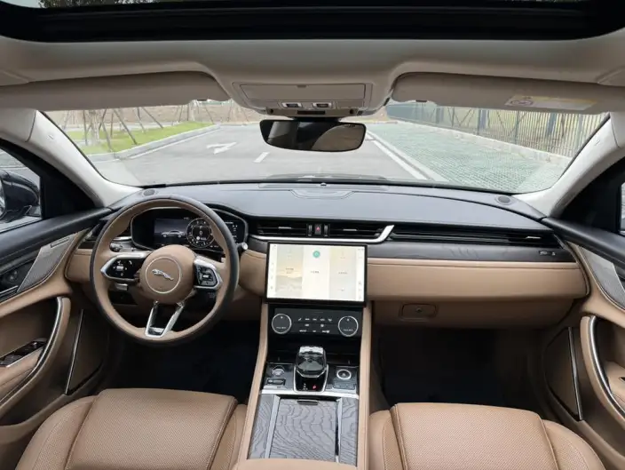 Jaguar XFL 2023 Model 2.0T P250 2WD Exclusive Deluxe Edition – фото 8