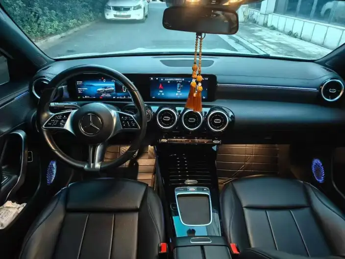 Mercedes-Benz A-class 2024 Model Facelift A 180 L – фото 6