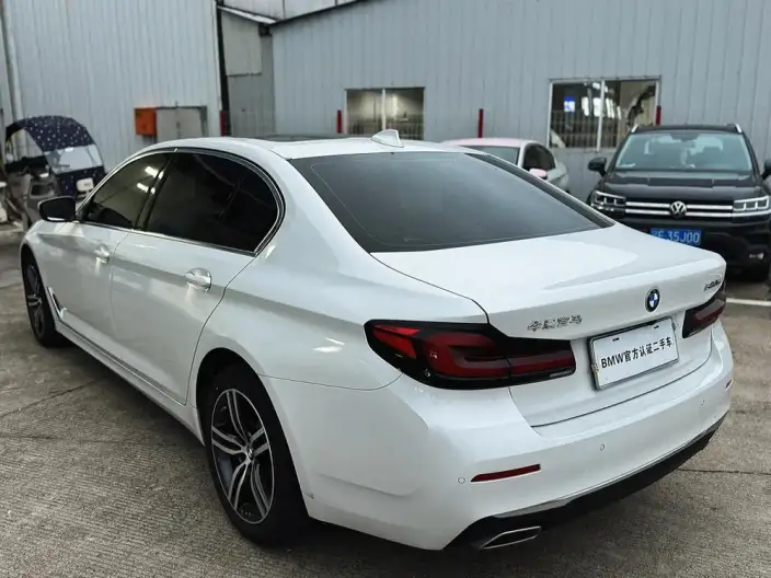 BMW 5 Series 2023 Model 530Li Leading Model Luxury Set – фото 4