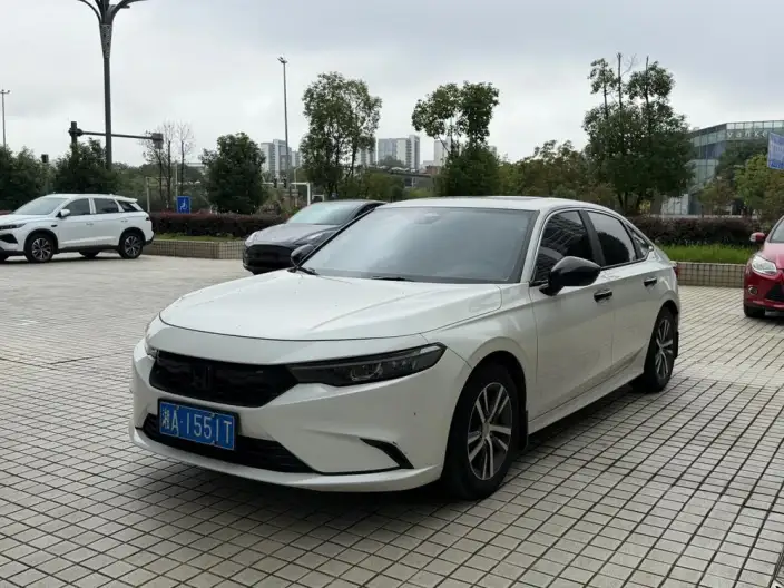 Model Ge 2023 Model 240TURBO CVT Leading version – фото 1