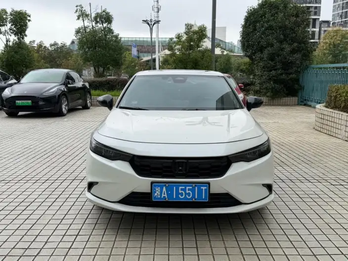 Model Ge 2023 Model 240TURBO CVT Leading version – фото 2