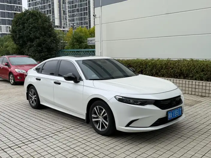 Model Ge 2023 Model 240TURBO CVT Leading version – фото 3