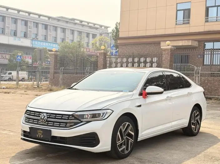 Volkswagen Sagitar 2024 Model 300TSI DSG Beyond Edition – фото 1