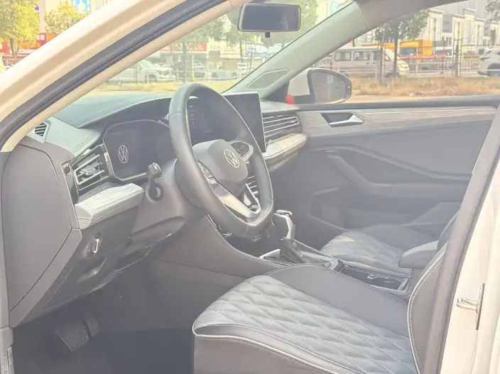 Volkswagen Sagitar 2024 Model 300TSI DSG Beyond Edition – фото 9