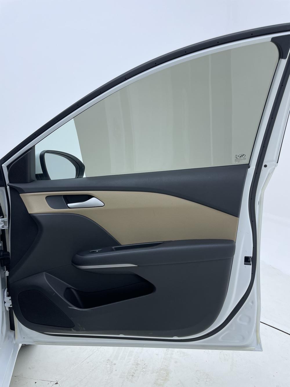 Chevrolet Corolla 2022 320 Automatic Enjoy Sunroof – фото 17