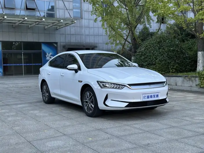Qin Plus EV 2023 Model Champion Edition 420KM Leading Model – фото 1