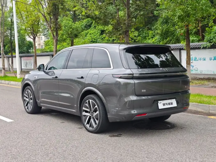 Li Auto L8 2023 Model Pro Edition