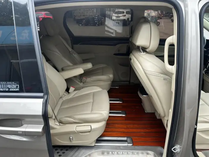 Buick GL8 2023 Model ES Luzun 2.0T Exclusive Model – фото 6