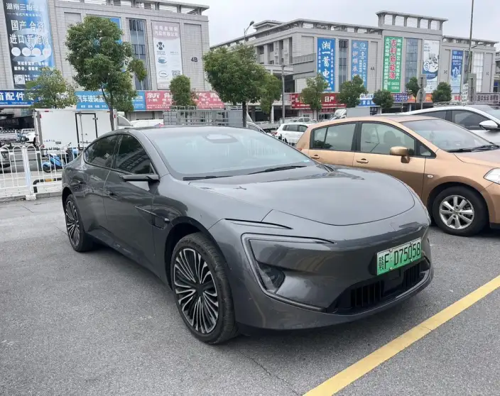 Avita 12 2025 Model Facelift Ultra 4WD EV Edition