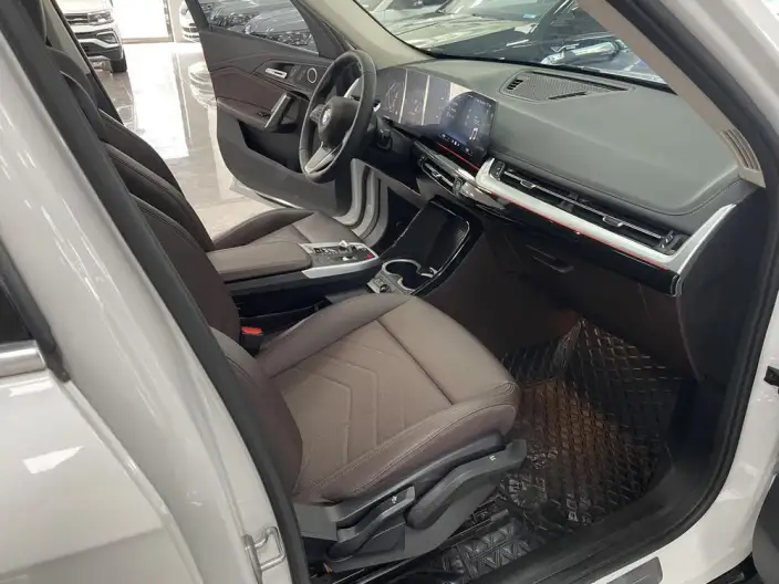 BMW X1 2023 Model sDrive20Li X Design Set – фото 8
