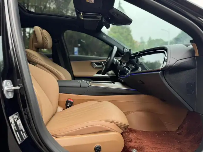 Mercedes-Benz E-Class 2026 Model E 300 L Luxury Model sedan – фото 9