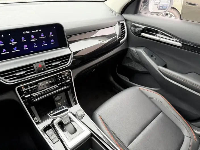 Kia Seltos 2023 Model 1.5L IVT Premium Edition – фото 9