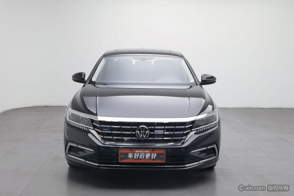 Volkswagen Passat PHEV Модель 2020 года 430PHEV Hybrid Deluxe Edition Country VI