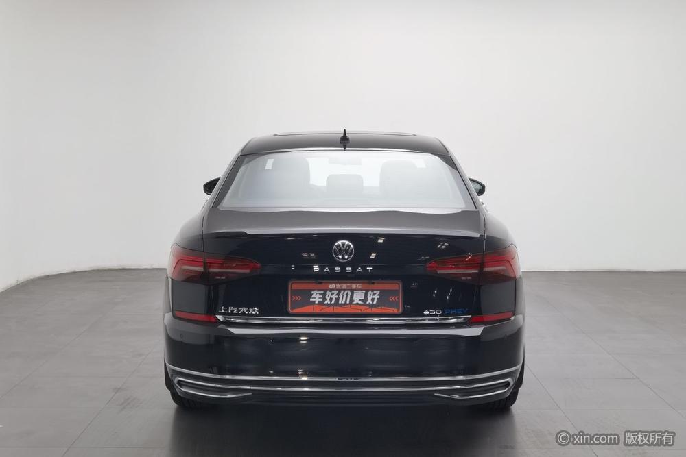Volkswagen Passat PHEV Модель 2020 года 430PHEV Hybrid Deluxe Edition Country VI