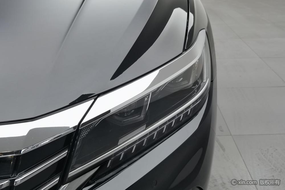 Volkswagen Passat PHEV Модель 2020 года 430PHEV Hybrid Deluxe Edition Country VI – фото 7