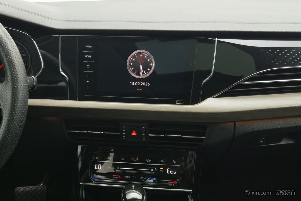 Volkswagen Passat PHEV Модель 2020 года 430PHEV Hybrid Deluxe Edition Country VI – фото 13
